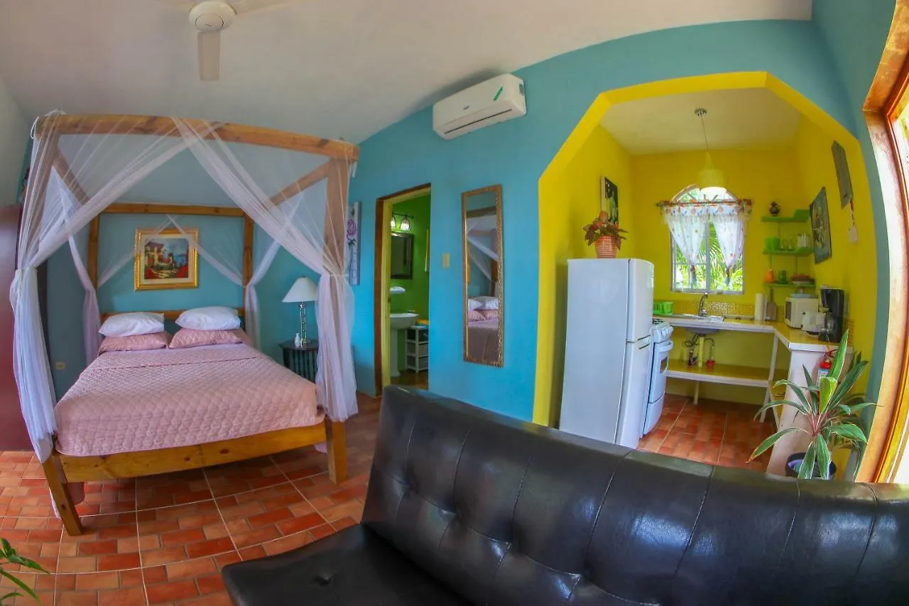 Sea Breeze Studio #1 Negril Casa de Férias